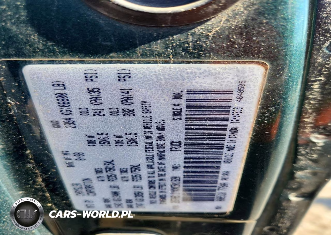 1999 Dodge Ram Van B1500 VIN:2B7HB11YXXK501820 - 13