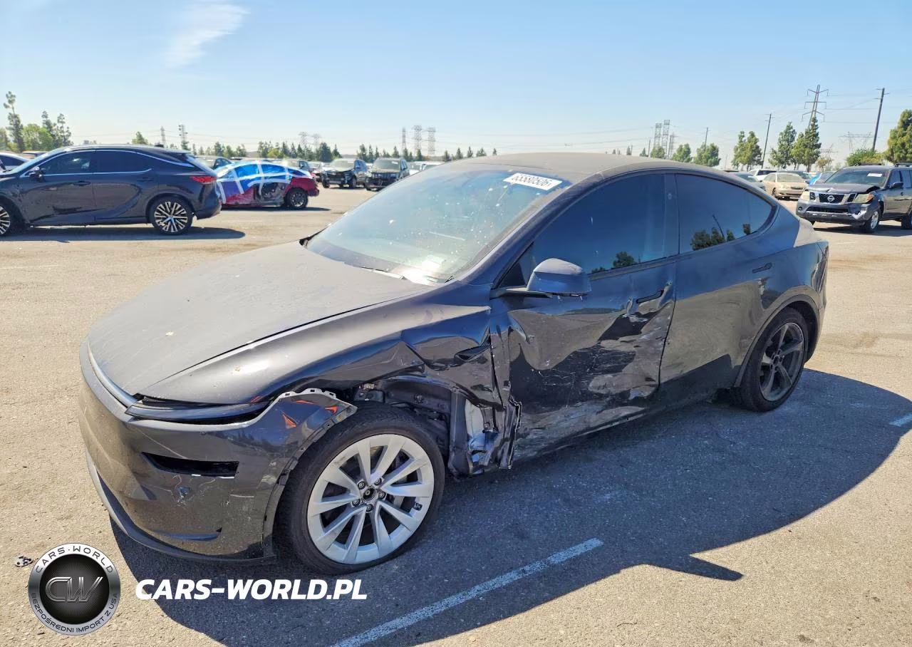 2026 Tesla Model Y VIN:7SAYGDEE2TF328927 - 1