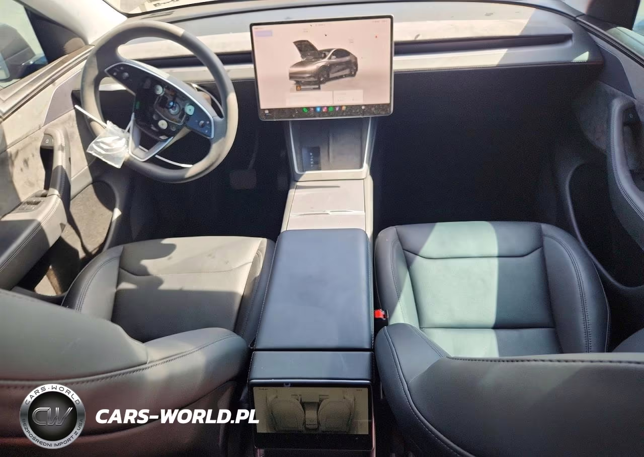 2026 Tesla Model Y VIN:7SAYGDEE2TF328927 - 8