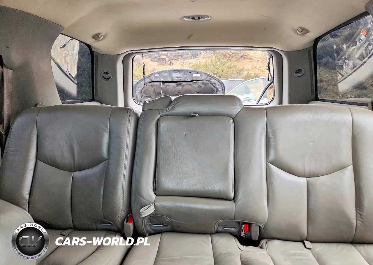 2003 Chevrolet Tahoe K1500 VIN:1GNEK13T03J246774 - 10