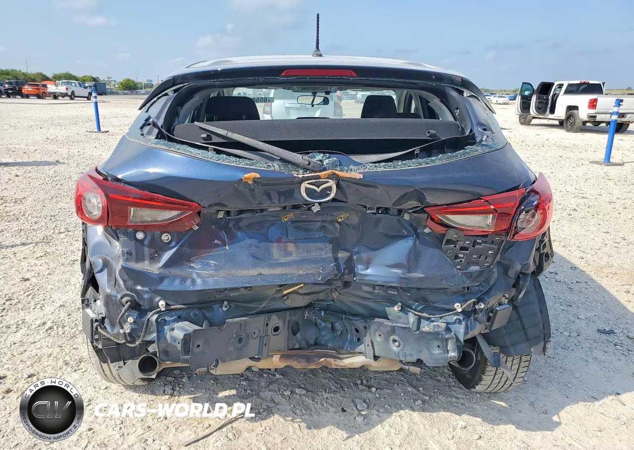 2016 Mazda 3 Touring VIN:JM1BM1L78G1318223 - 6