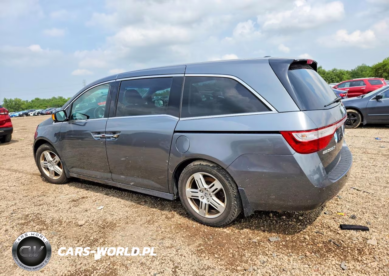 2011 Honda Odyssey Touring VIN:5FNRL5H92BB080467 - 2