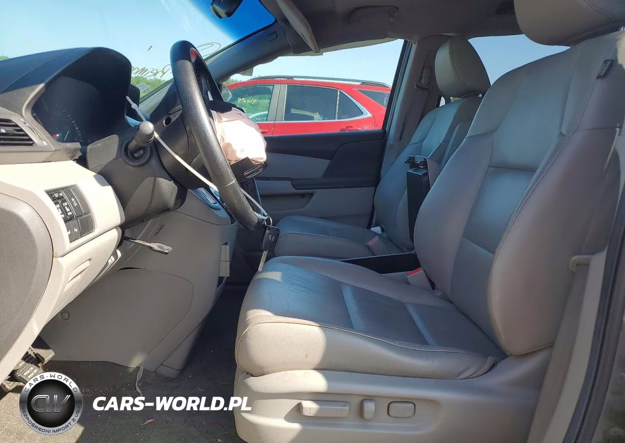 2011 Honda Odyssey Touring VIN:5FNRL5H92BB080467 - 7