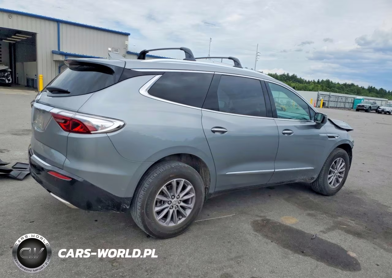 2023 Buick Enclave Essence VIN:5GAERBKW8PJ187227 - 3