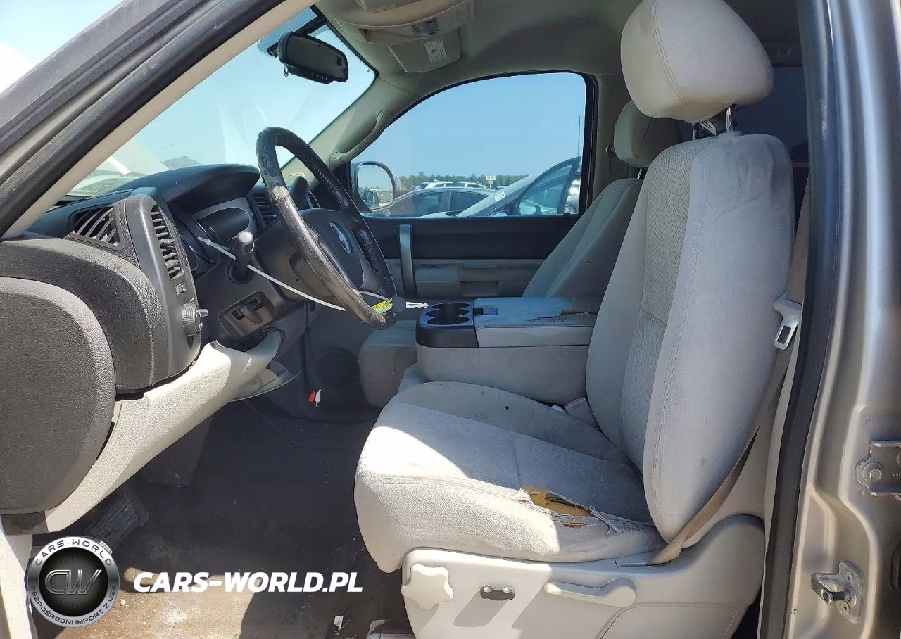 2008 Chevrolet Silverado C1500 VIN:3GCEC13078G168367 - 7