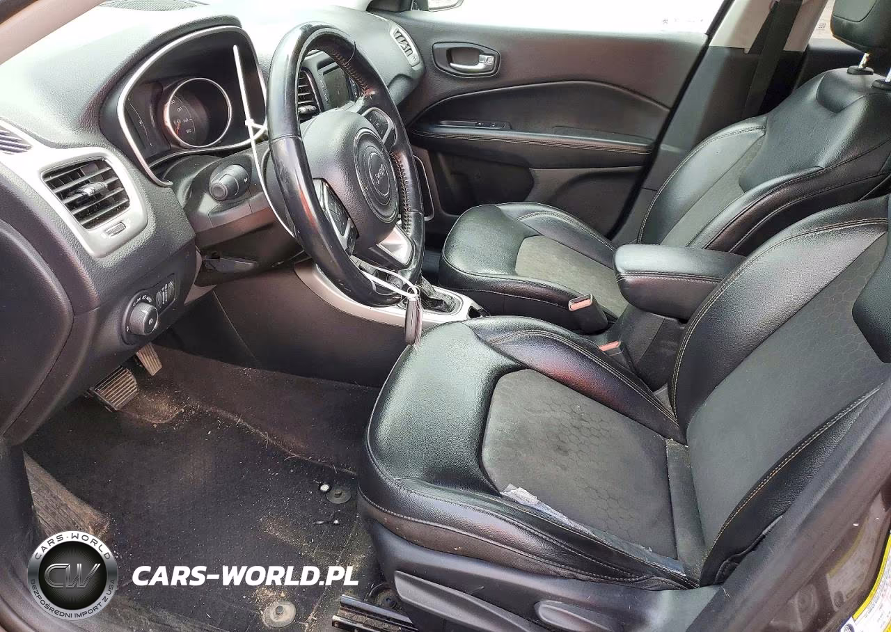 2018 Jeep Compass Latitude VIN:3C4NJDBB3JT303044 - 7