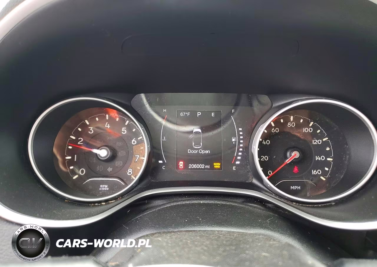 2018 Jeep Compass Latitude VIN:3C4NJDBB3JT303044 - 9
