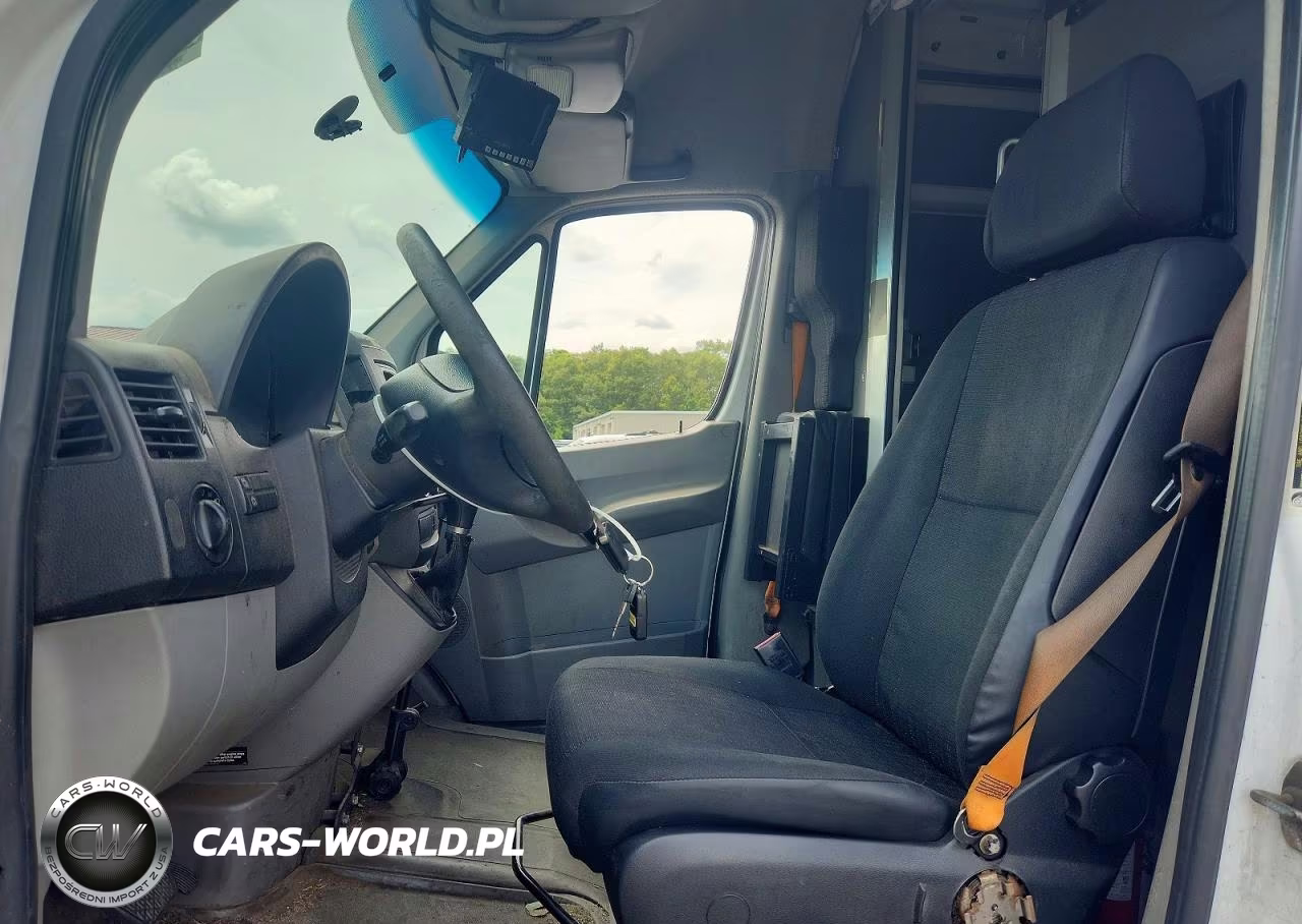 2014 Mercedes-Benz Sprinter 2500 VIN:WD3PE8DE9E5901683 - 7