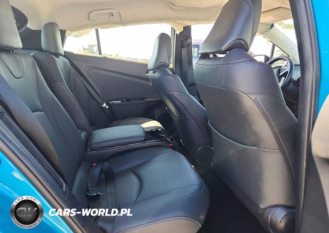 2018 Toyota Prius Prime Premium VIN:JTDKARFP5J3093578 - 10