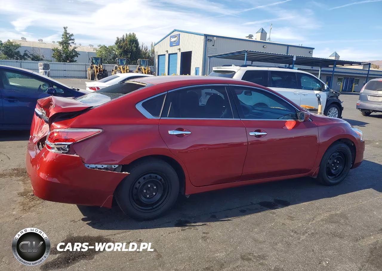 2015 Nissan Altima 2.5 S VIN:1N4AL3AP2FC260518 - 3