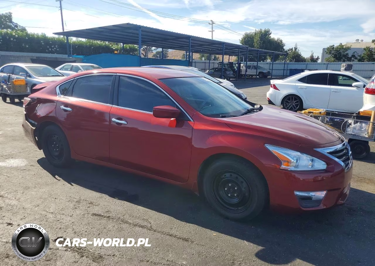 2015 Nissan Altima 2.5 S VIN:1N4AL3AP2FC260518 - 4