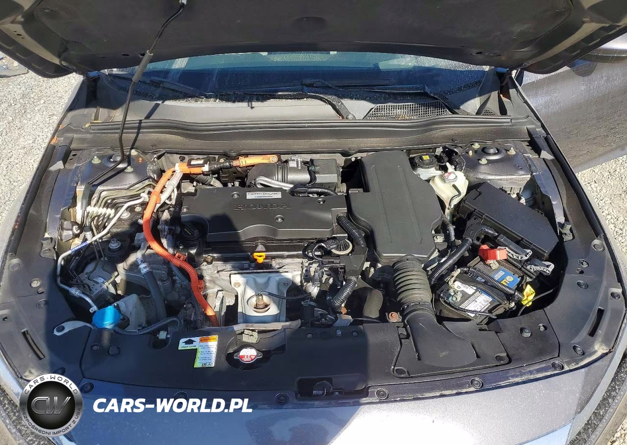 2018 Honda Accord Touring Hybrid VIN:1HGCV3F91JA011043 - 11