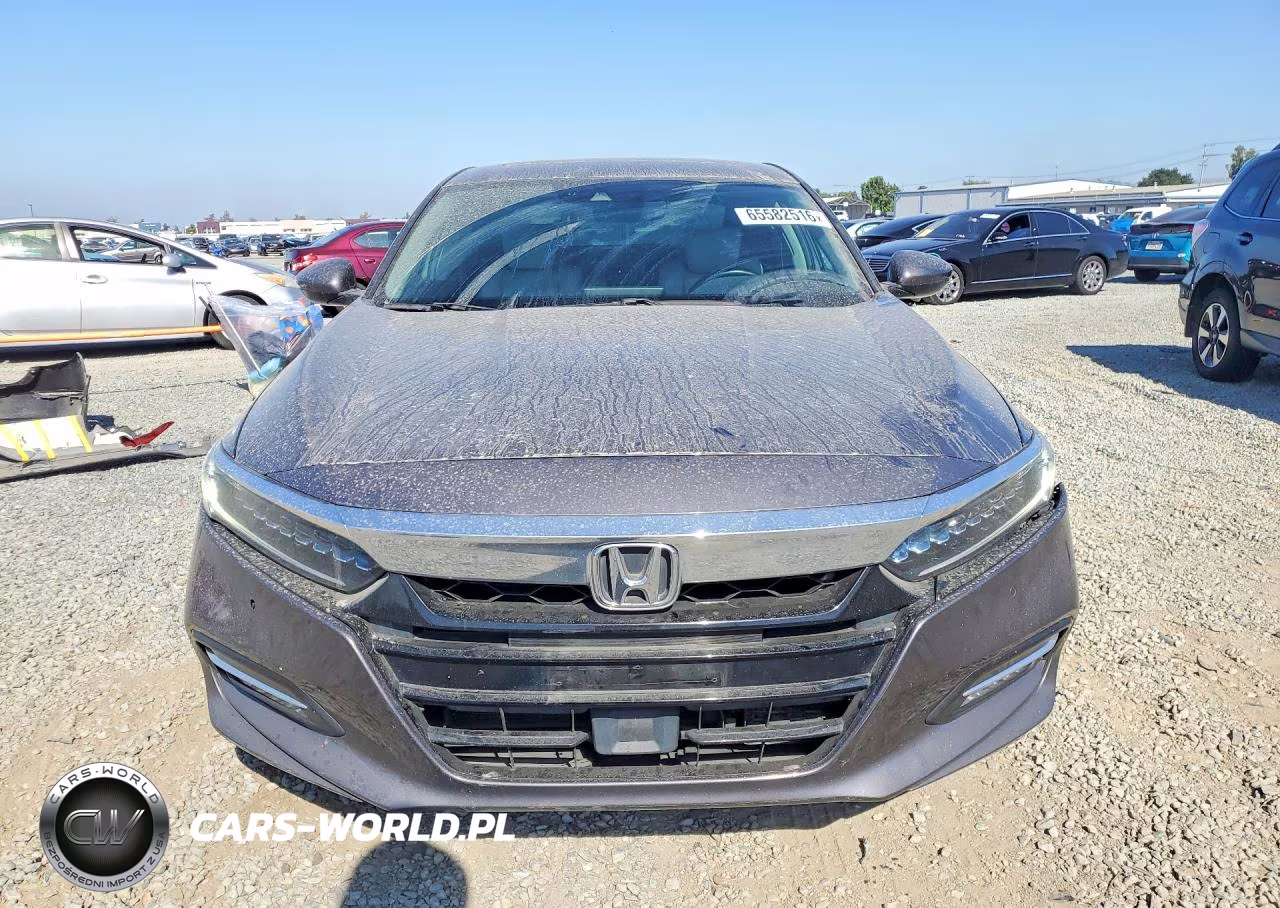 2018 Honda Accord Touring Hybrid VIN:1HGCV3F91JA011043 - 5
