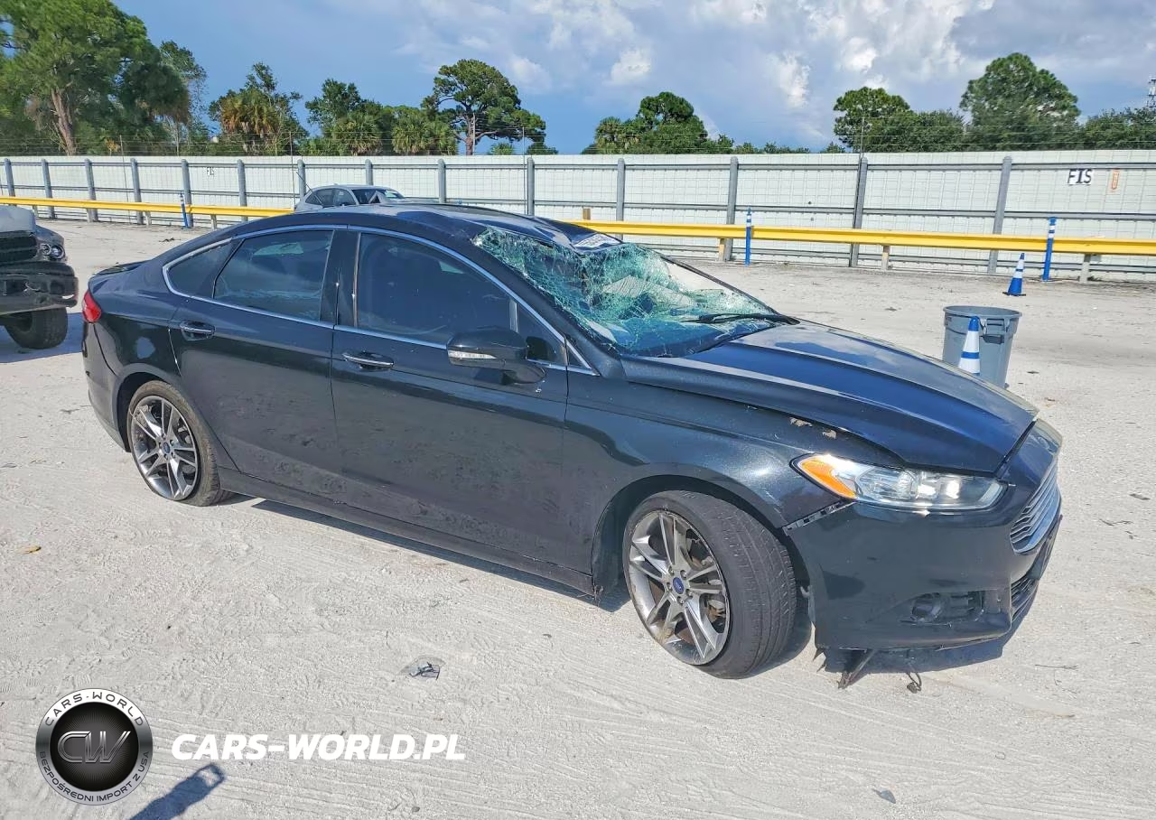 2015 Ford Fusion Titanium VIN:3FA6P0D98FR113756 - 4