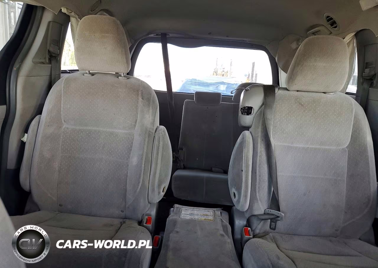 2015 Toyota Sienna Le VIN:5TDKK3DC5FS559851 - 10