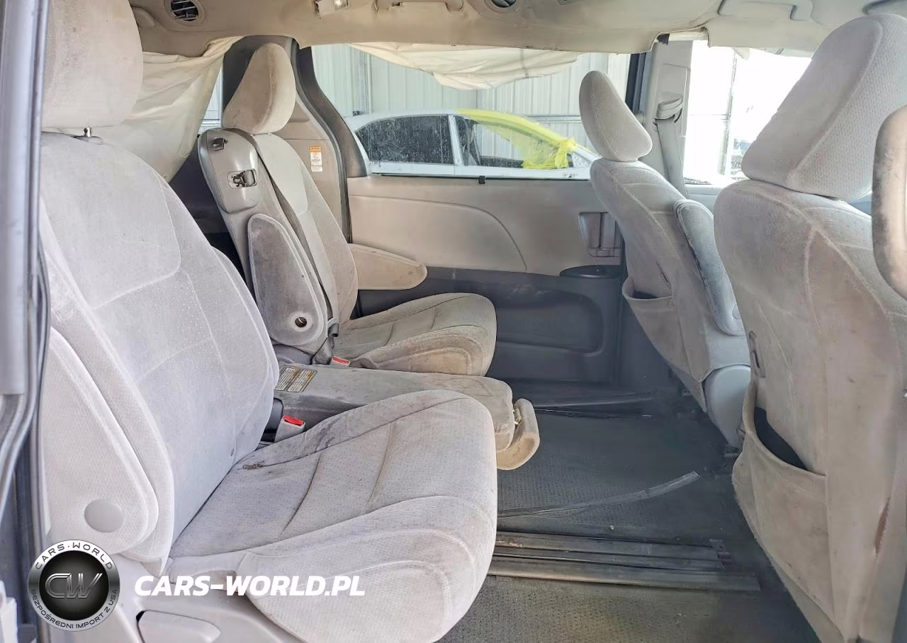 2015 Toyota Sienna Le VIN:5TDKK3DC5FS559851 - 11