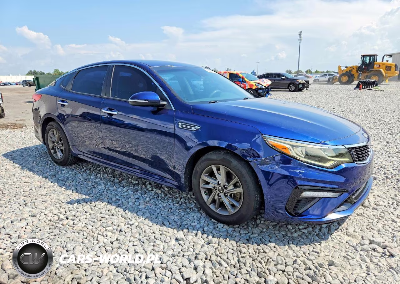 2019 Kia Optima Lx VIN:5XXGT4L32KG345910 - 4