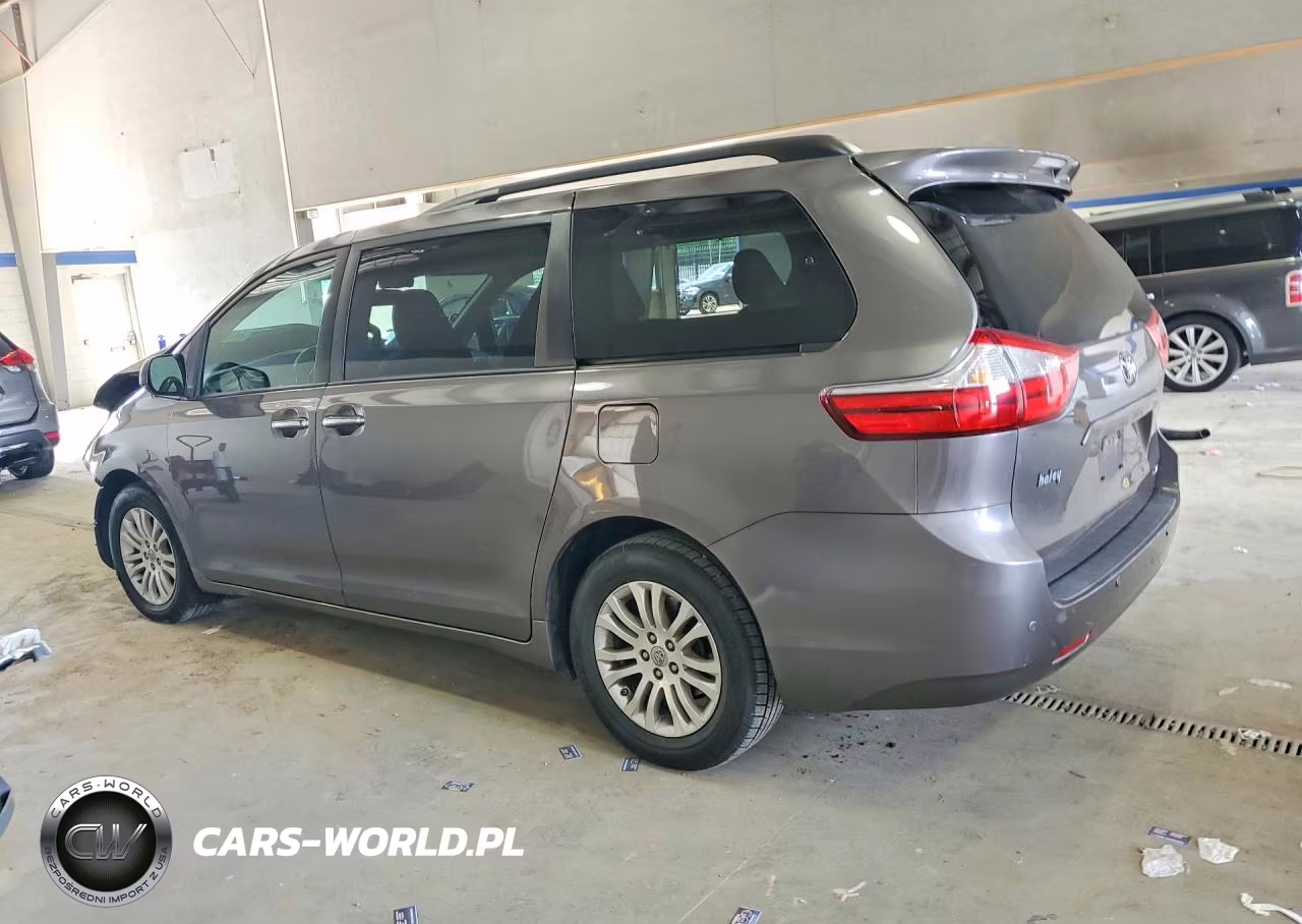 2017 Toyota Sienna Xle Premium 8-Passenger VIN:5TDYZ3DC2HS807126 - 3