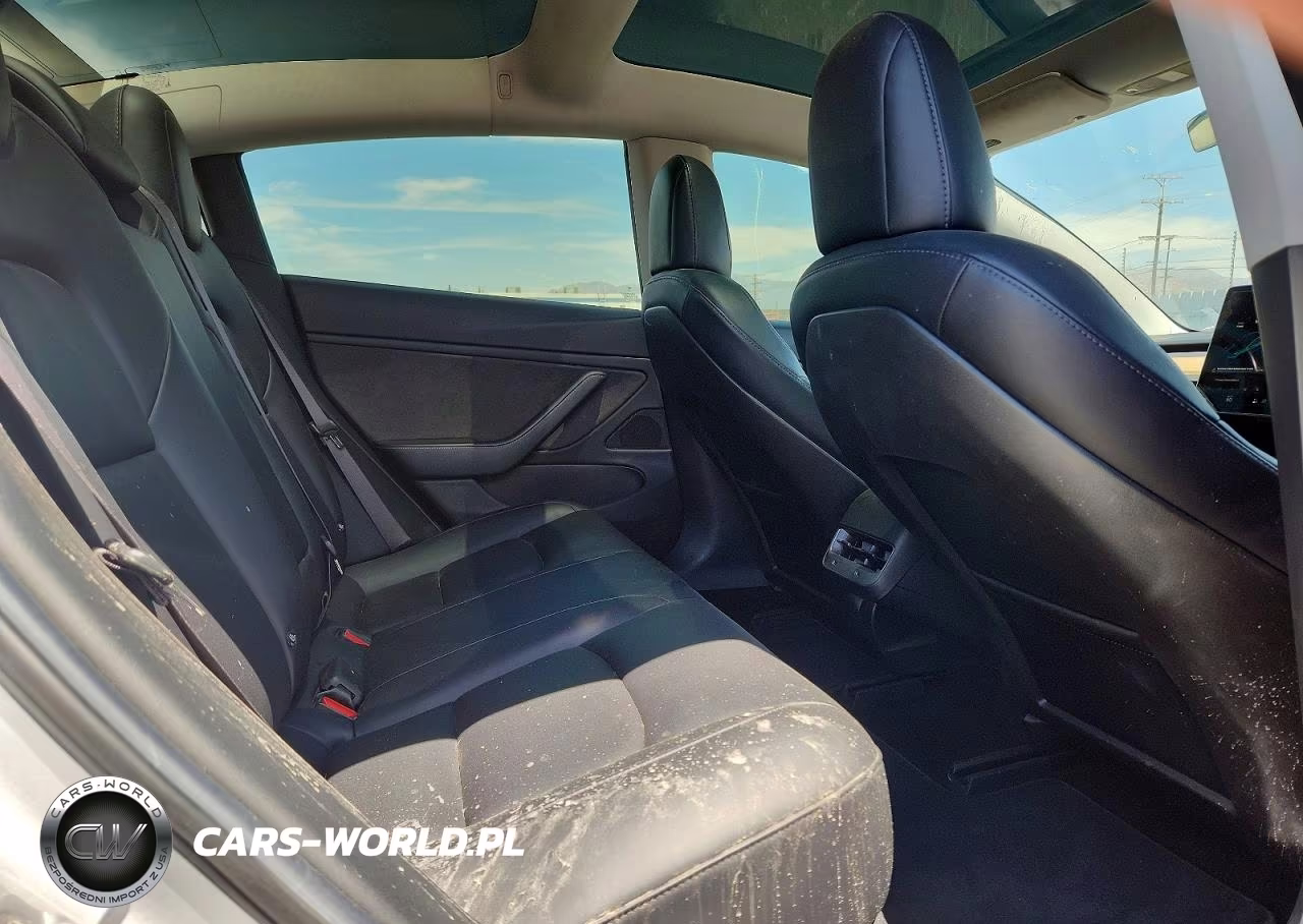 2018 Tesla Model 3 VIN:5YJ3E1EA0JF050132 - 10