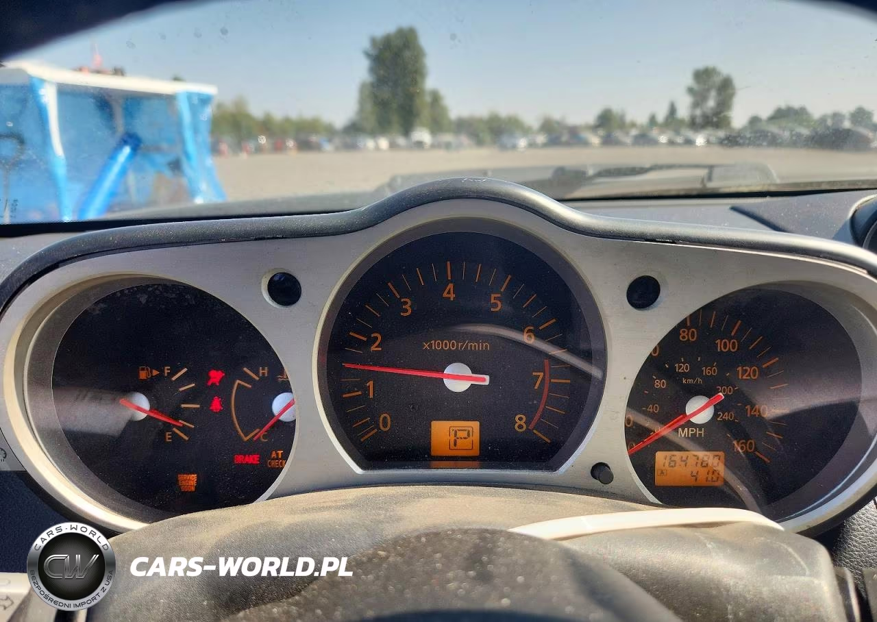2004 Nissan 350Z Base VIN:JN1AZ34EX4T064152 - 9