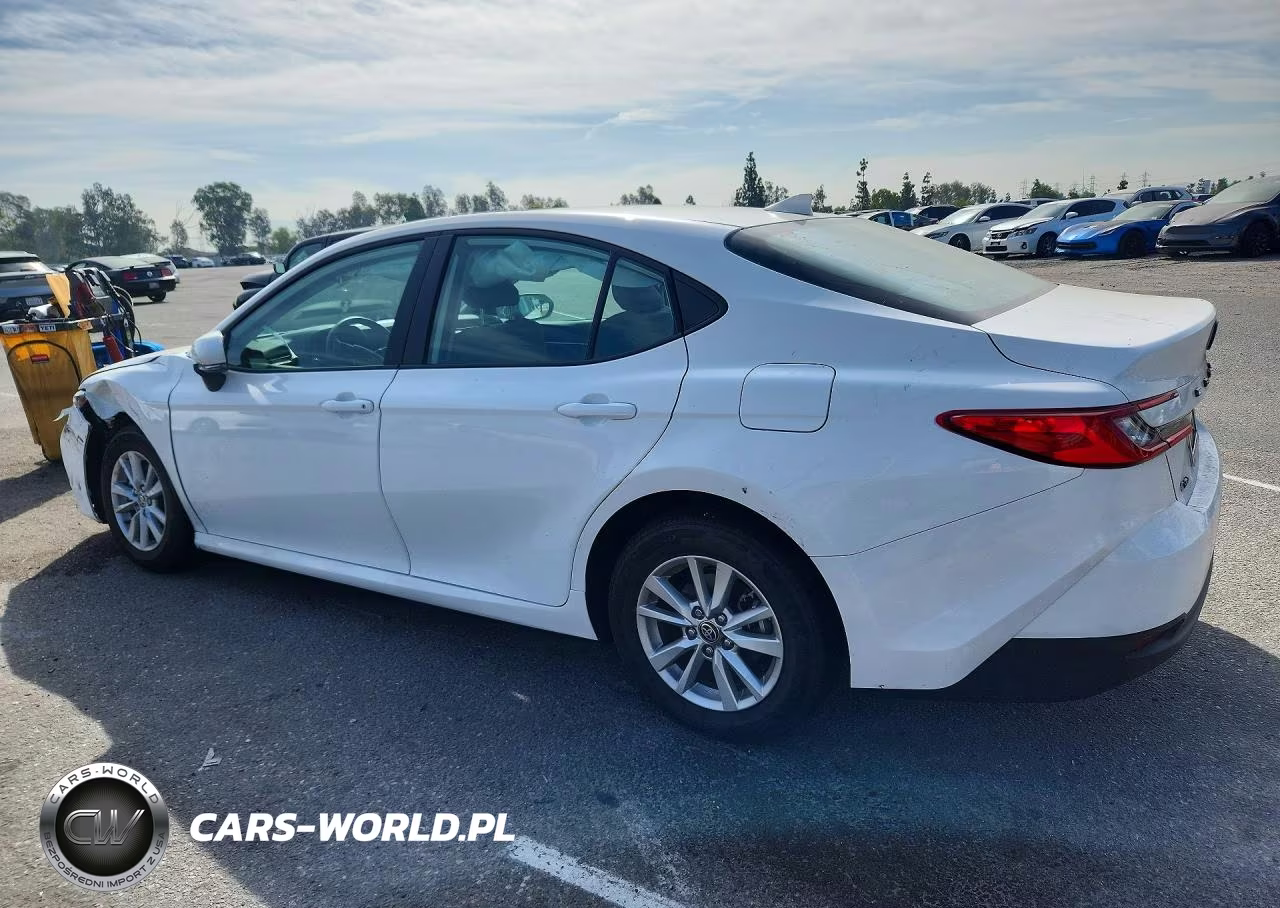 2025 Toyota Camry Le VIN:4T1DAACKXSU564795 - 2