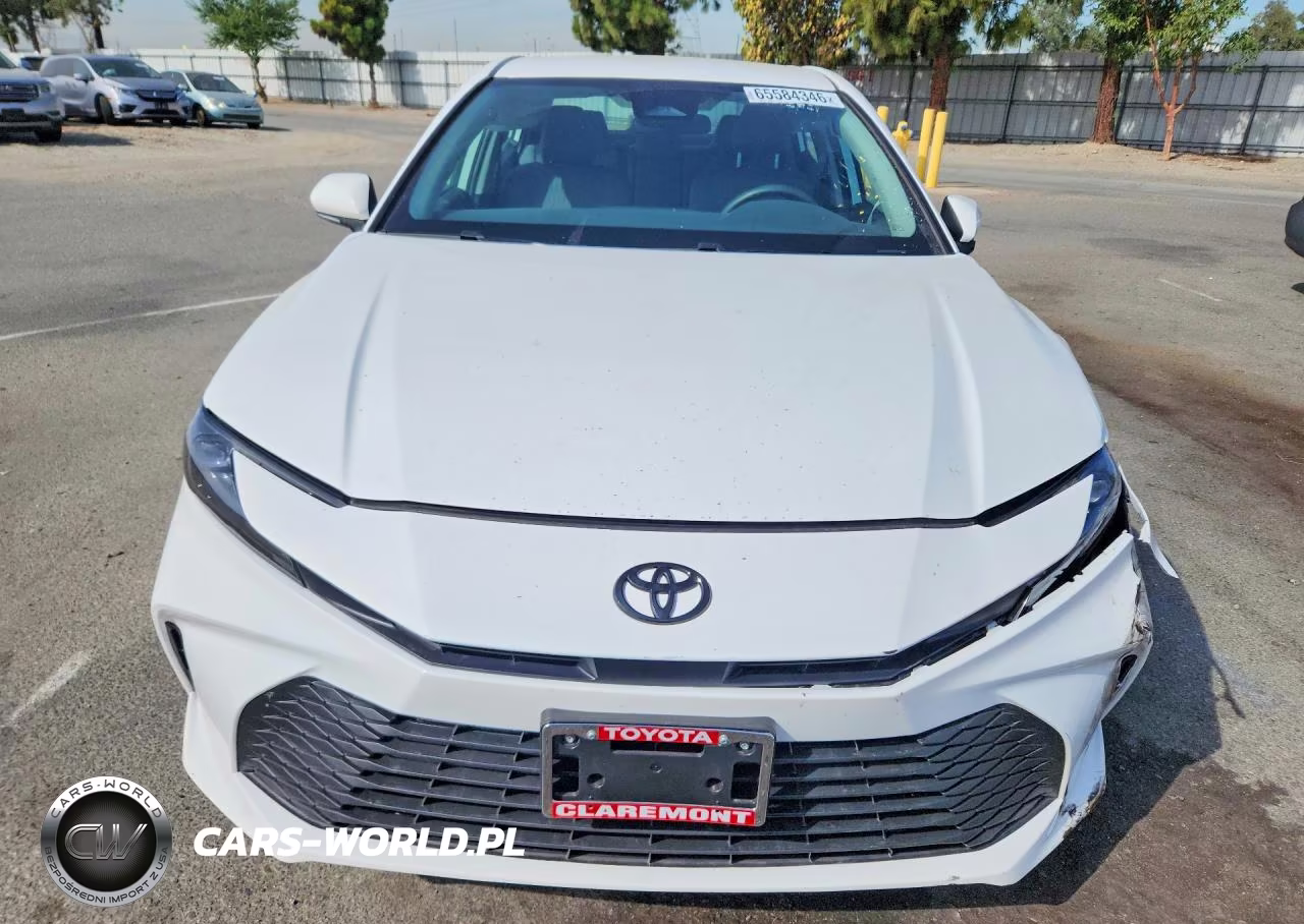 2025 Toyota Camry Le VIN:4T1DAACKXSU564795 - 5
