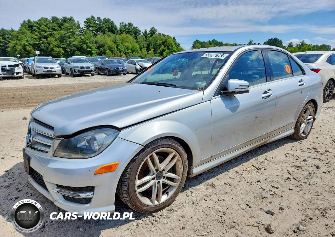 2012 Mercedes-Benz C 300 4Matic VIN:WDDGF8BB3CA712145 - 1