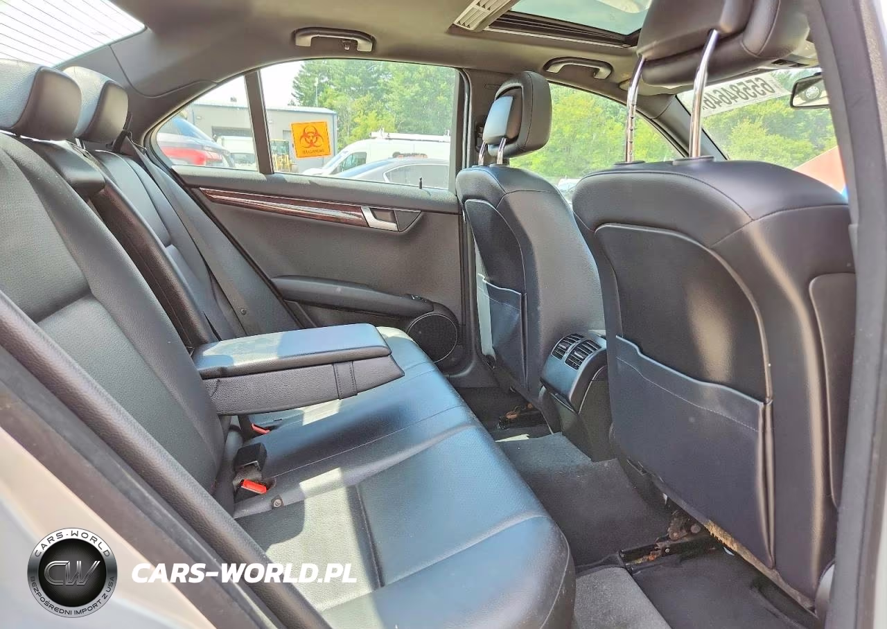 2012 Mercedes-Benz C 300 4Matic VIN:WDDGF8BB3CA712145 - 10