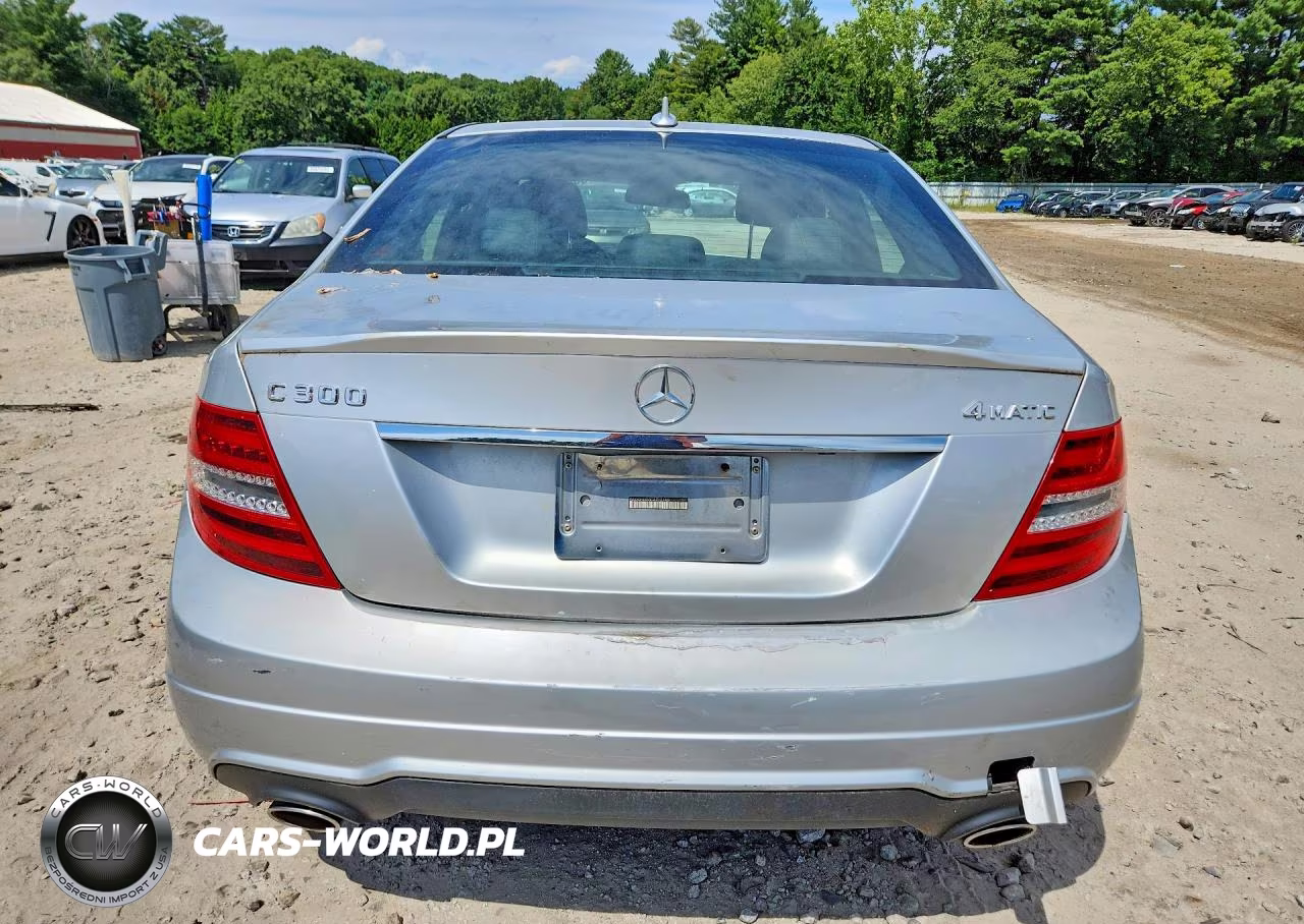 2012 Mercedes-Benz C 300 4Matic VIN:WDDGF8BB3CA712145 - 6