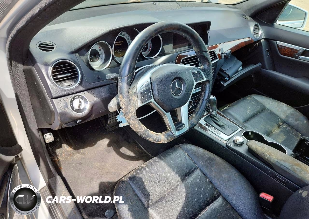 2012 Mercedes-Benz C 300 4Matic VIN:WDDGF8BB3CA712145 - 8