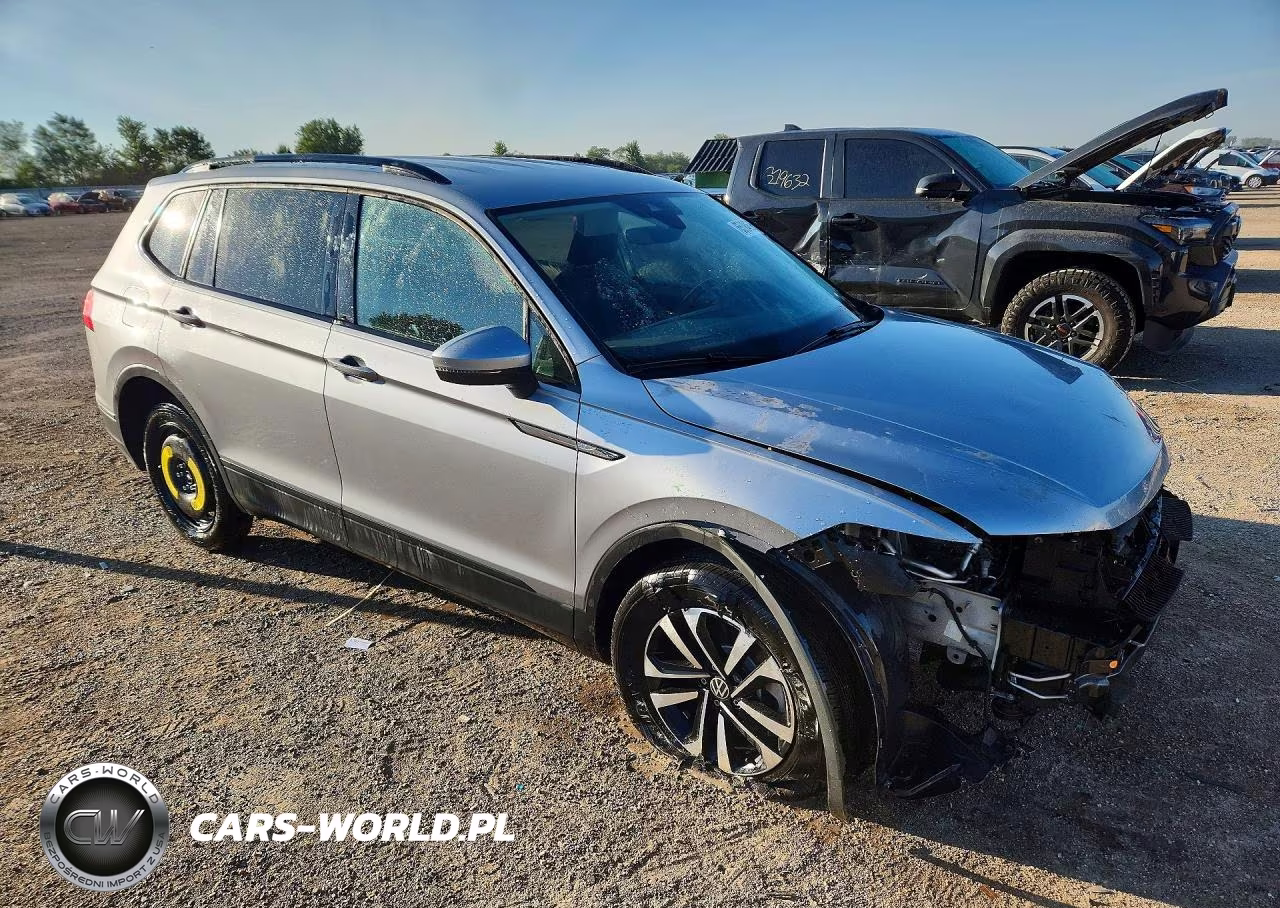 2024 Volkswagen Tiguan S VIN:3VVFB7AX1RM107546 - 4