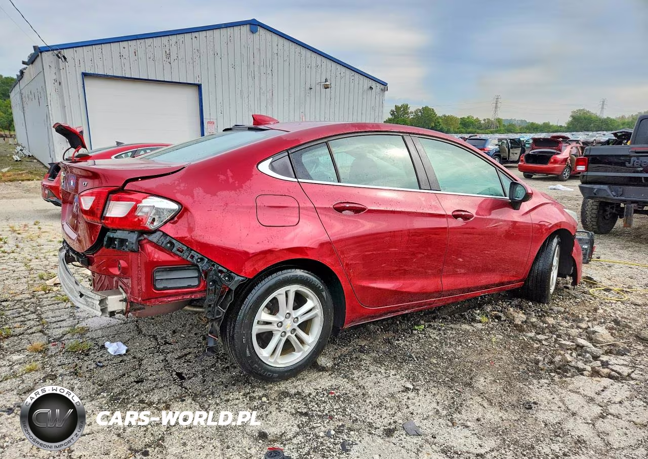 2018 Chevrolet Cruze Lt VIN:1G1BE5SMXJ7142753 - 3