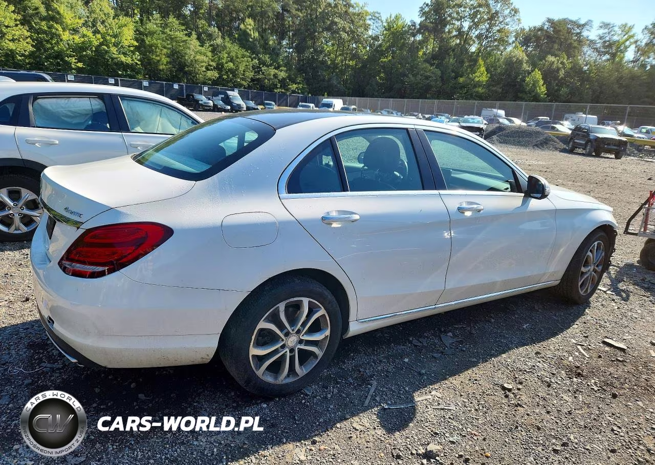 2015 Mercedes-Benz C 300 4Matic VIN:55SWF4KB8FU024750 - 3