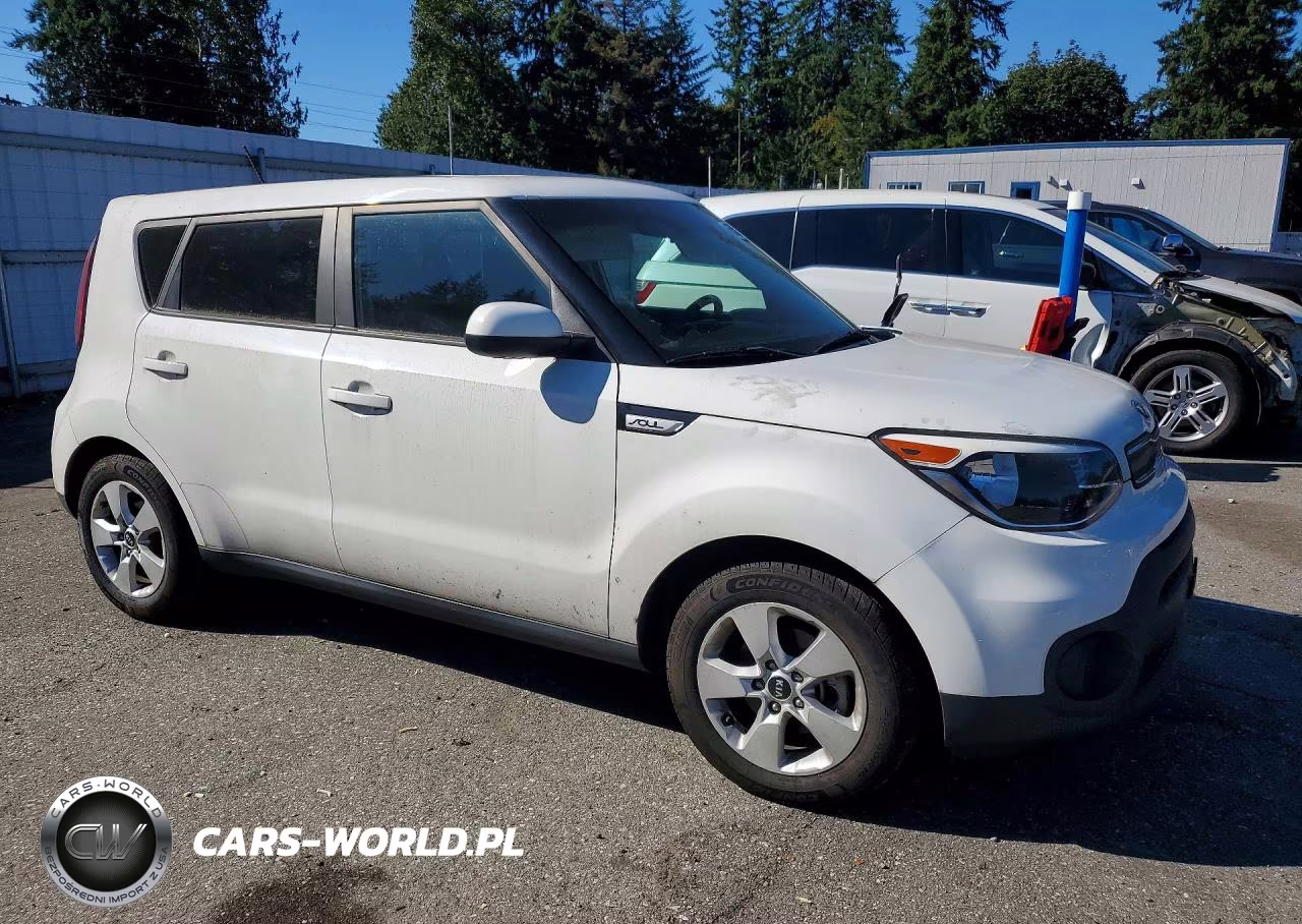 2018 Kia Soul Base VIN:KNDJN2A20J7532424 - 4
