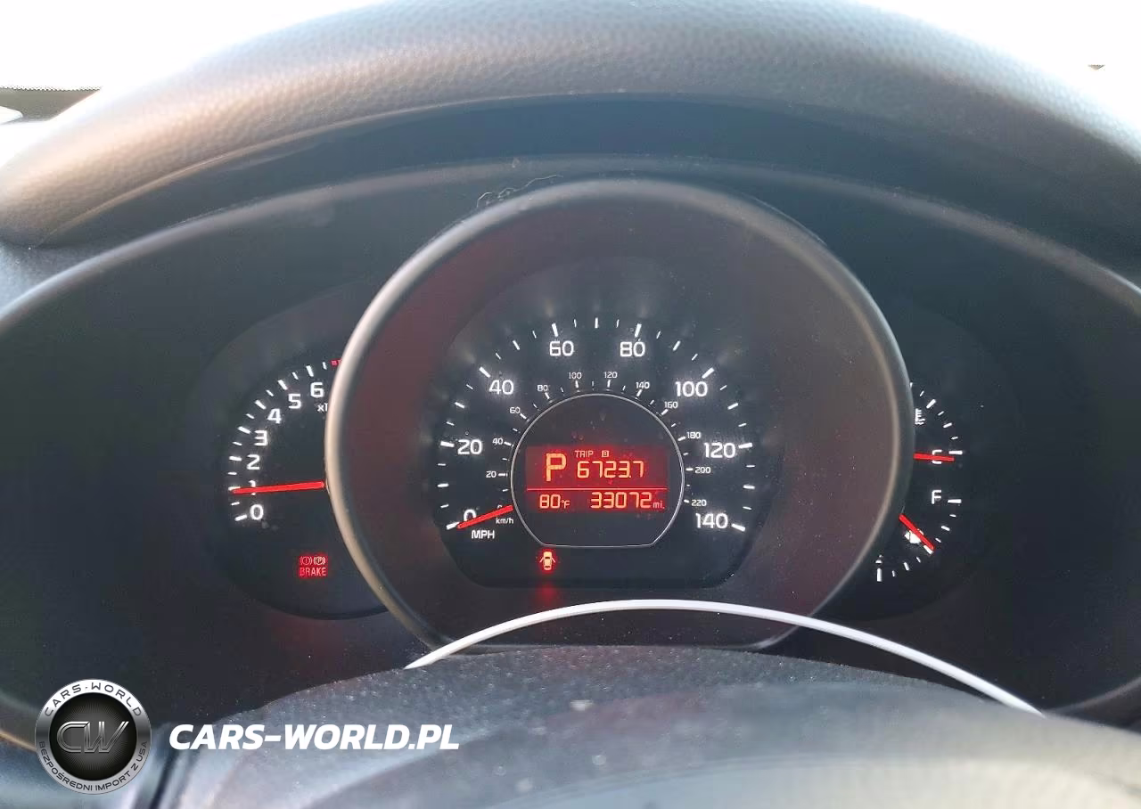 2018 Kia Soul Base VIN:KNDJN2A20J7532424 - 9