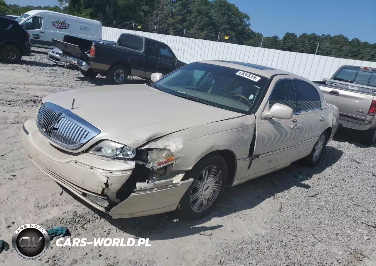 2003 Lincoln Town Car Cartier