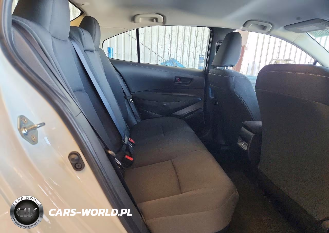 2025 Toyota Corolla VIN:JTDBCMFE2SJ040040 - 10