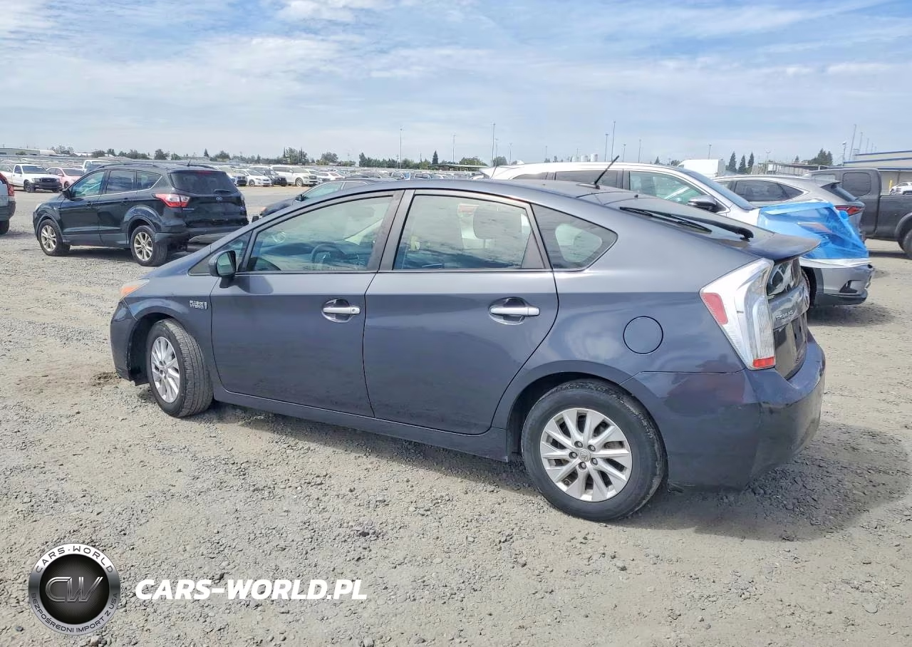 2014 Toyota Prius Plug-In Hybrid Base VIN:JTDKN3DP7E3063864 - 2