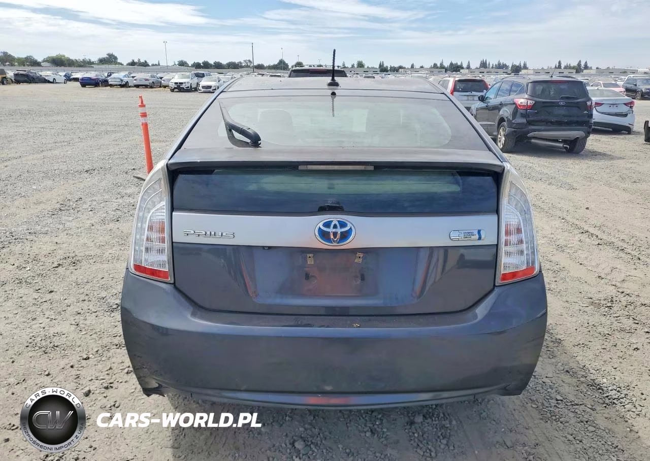 2014 Toyota Prius Plug-In Hybrid Base VIN:JTDKN3DP7E3063864 - 6