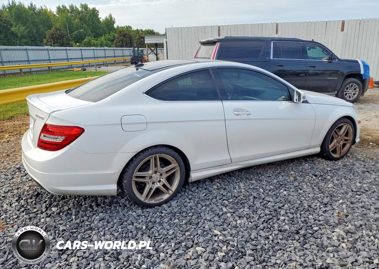 2013 Mercedes-Benz C 250 VIN:WDDGJ4HB3DF956395 - 3
