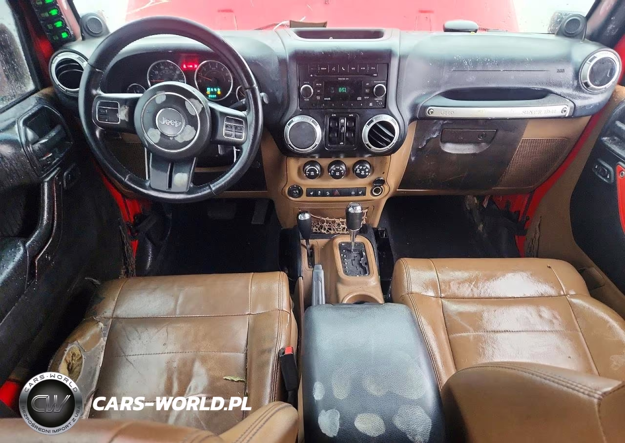 2011 Jeep Wrangler Unlimited Sahara VIN:1J4BA5H15BL638496 - 8