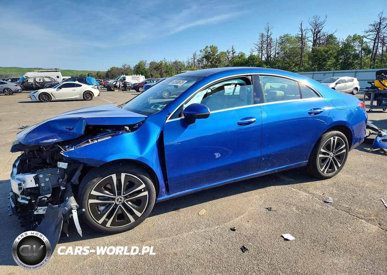 2025 Mercedes-Benz Cla 250 4Matic – zdjęcie 1 z 12