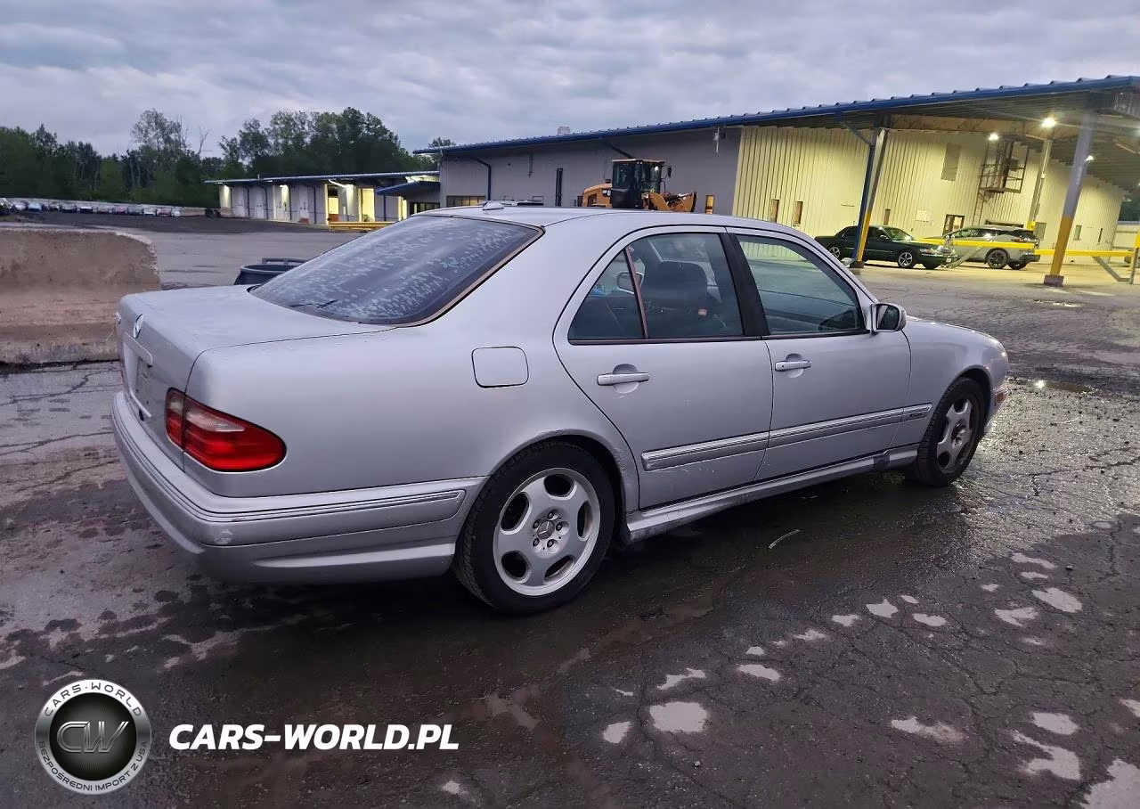 2000 Mercedes-Benz E 430 VIN:WDBJF70J7YB065964 - 3