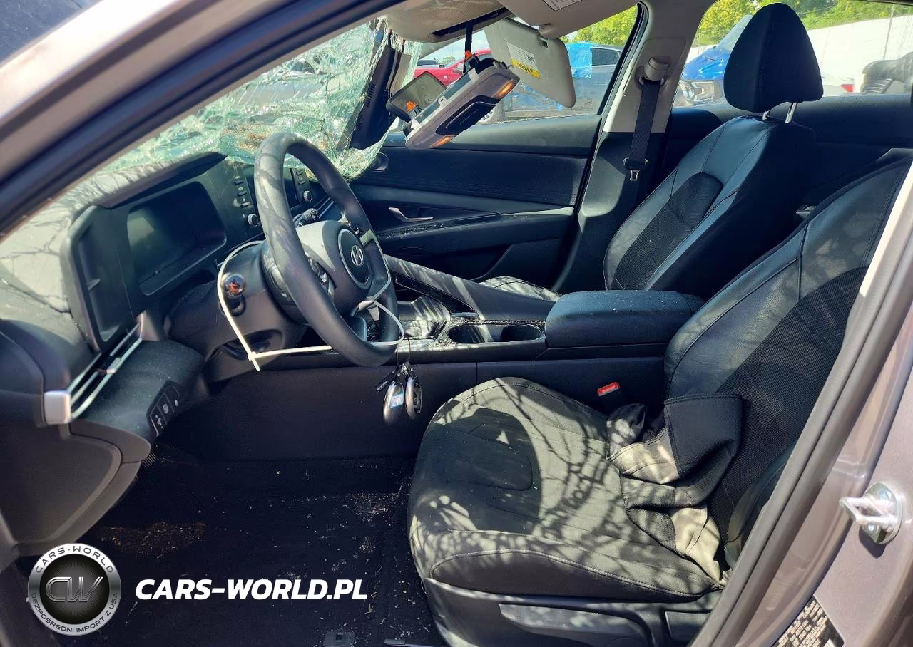 2025 Hyundai Elantra Hybrid Blue VIN:KMHLM4DJ1SU168801 - 7