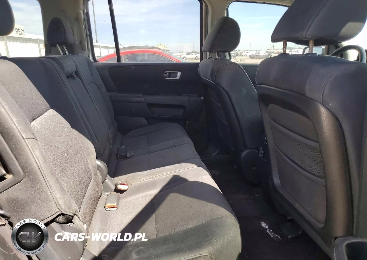 2011 Honda Pilot Lx VIN:5FNYF3H21BB008606 - 11
