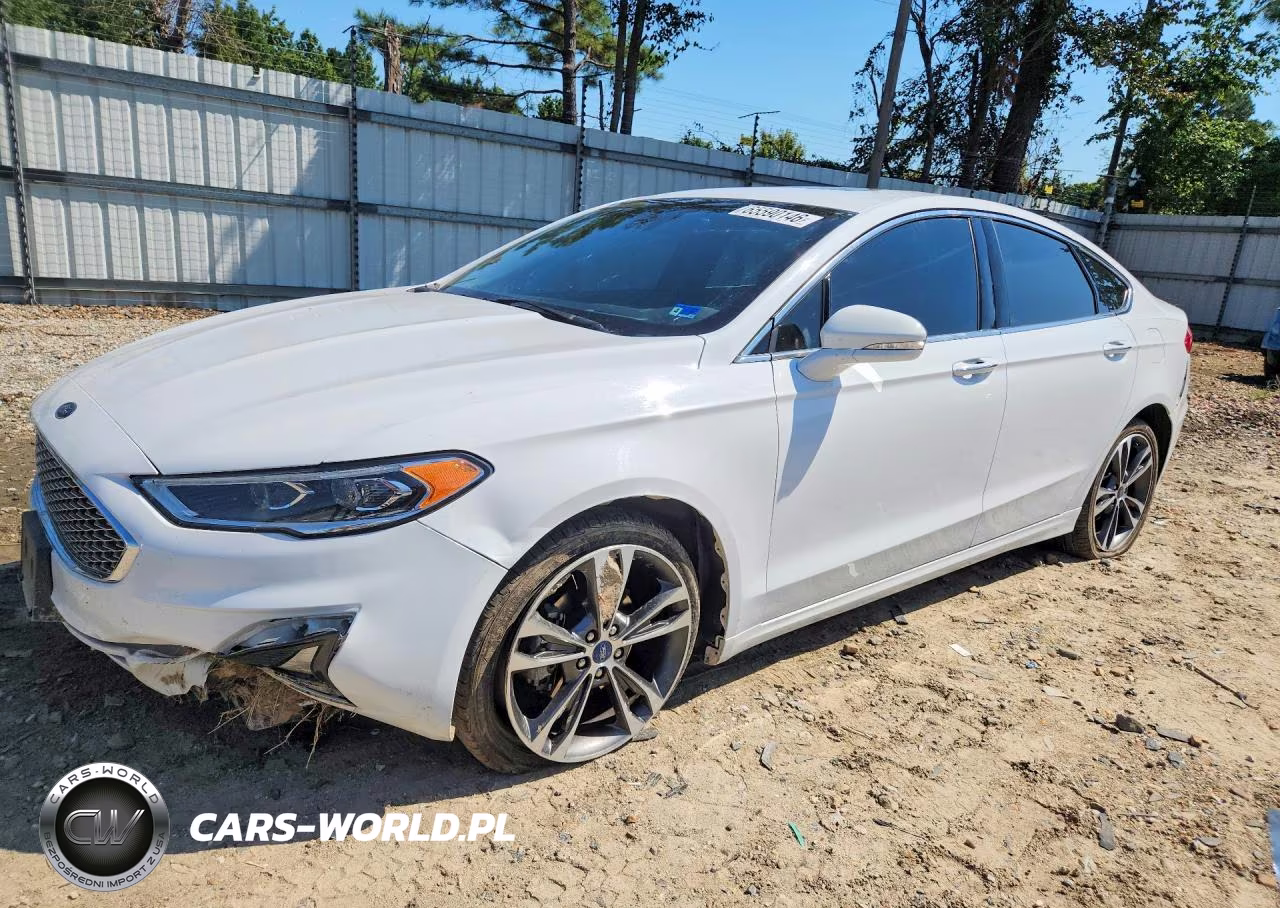 2019 Ford Fusion Titanium – zdjęcie 1 z 12