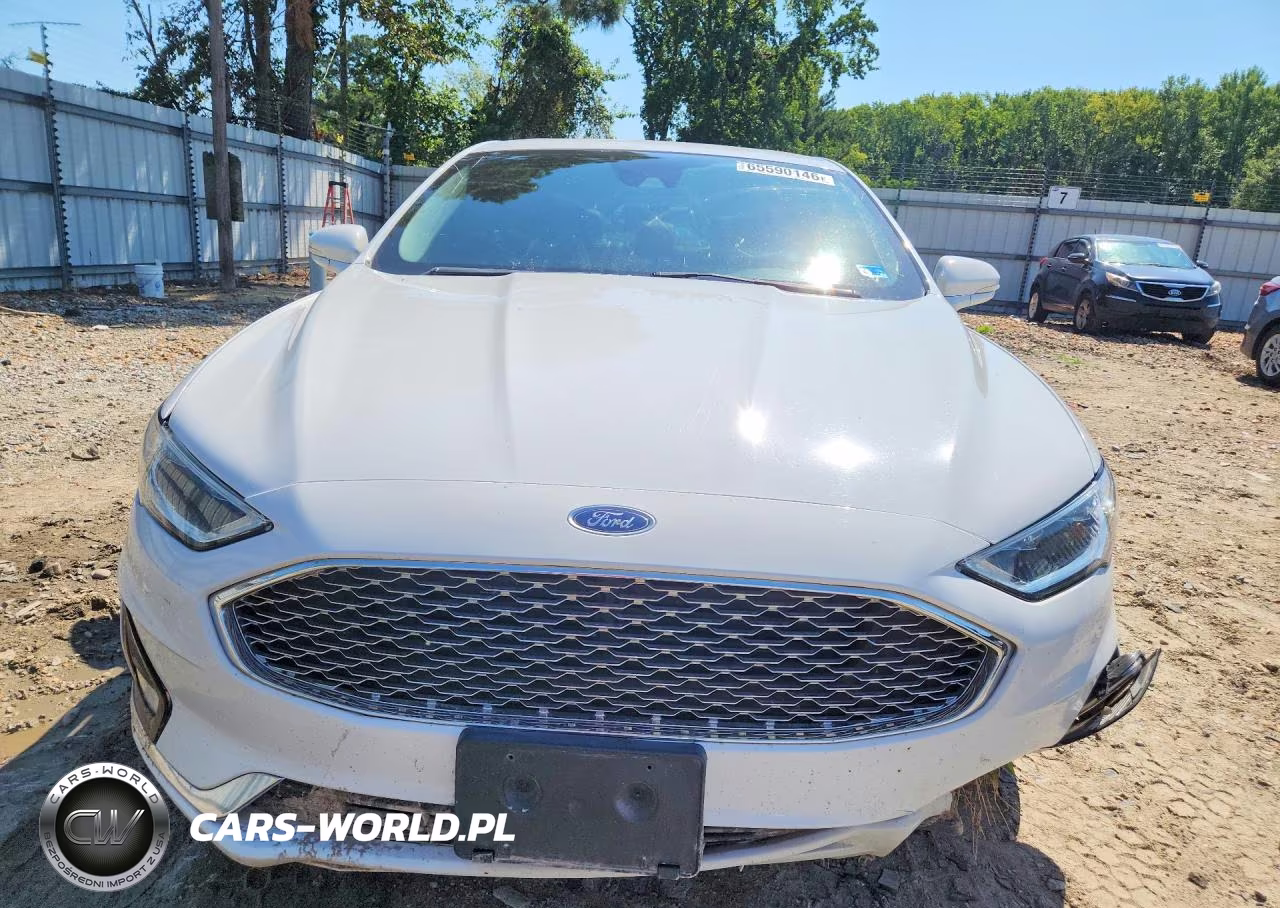 2019 Ford Fusion Titanium VIN:3FA6P0D97KR128825 - 5