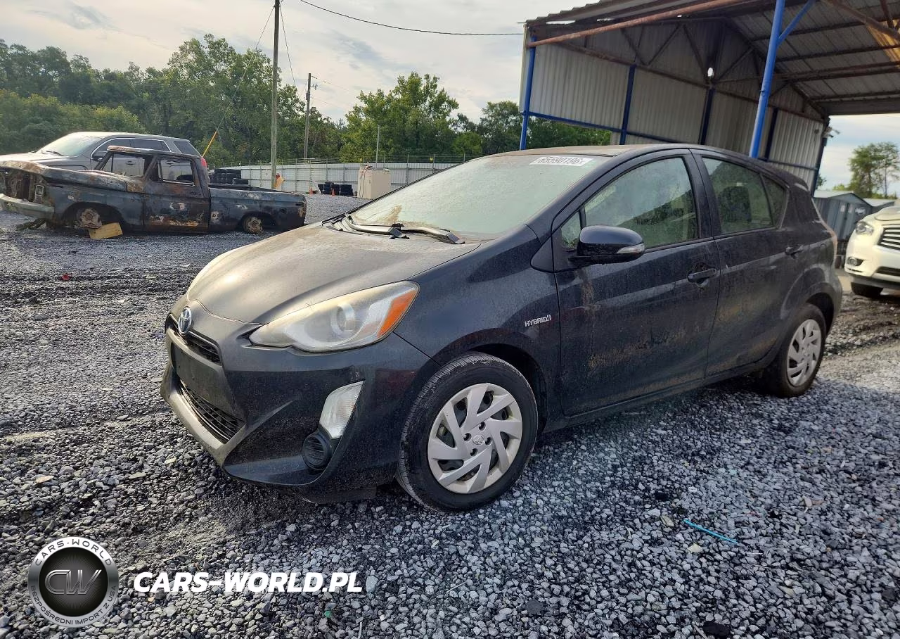 2015 Toyota Prius C One – zdjęcie 1 z 12