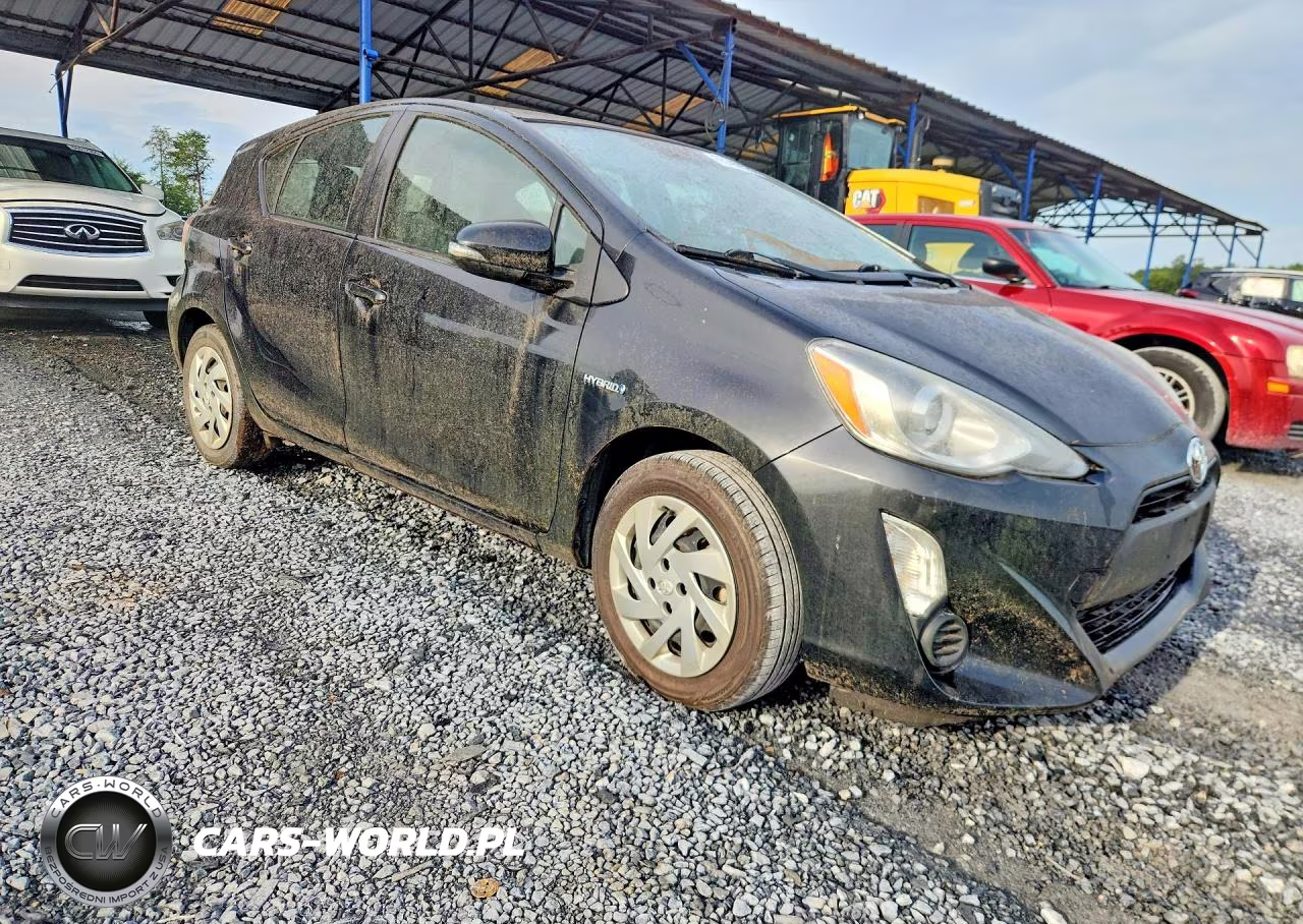 2015 Toyota Prius C One VIN:JTDKDTB3XF1108747 - 4