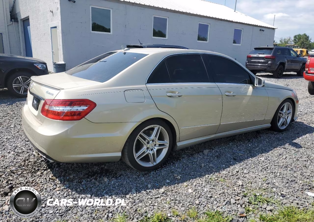 2011 Mercedes-Benz E 550 4Matic VIN:WDDHF9ABXBA473042 - 3